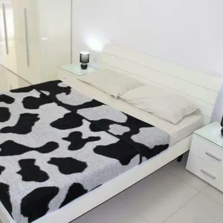 Spacious Seaside With 60sqm Backyard Lejlighed San Pawl il-Baħar